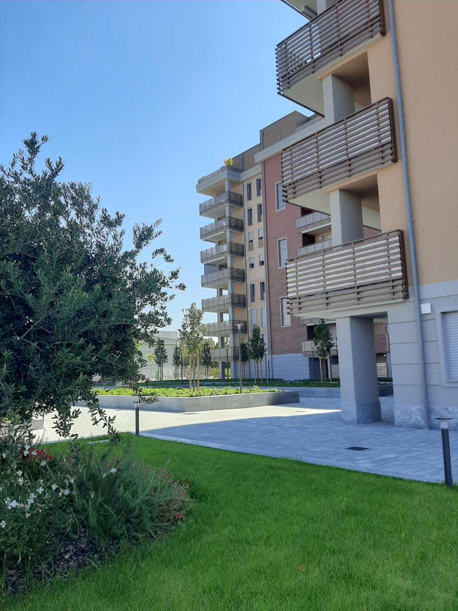 Ampio Bilocale Di Nuova Costruzione Tra Aree Verdi - Milan — Photos 3